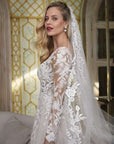 A-Linie Brautkleid mit Schlitz von Demetrios