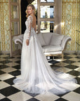 A-Linie Brautkleid mit Schlitz von Demetrios