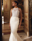 Fit and Flair Brautkleid mit Perlenspitze von Demetrios