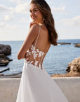 A-Linie Brautkleid mit transparent Rucken, von Enzoani Love