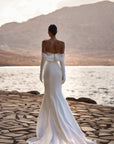 Meerjungfrau-Brautkleid mit drapierten Off-Shoulder-Ärmeln von Milla Nova