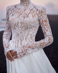 A-Linie Brautkleid mit langen Ärmeln und semi-transparentem Korsett von Milla Nova
