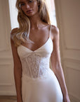 Brautkleid mit Spaghettiträger von Milla Nova