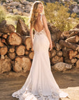 Fit and Flair Brautkleid von Lillian West