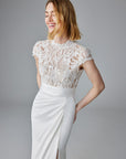 Meerjungfrau Brautkleid mit Schlitz und Oberteil aus Spitze, von Pronovias