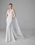 Meerjungfrau Brautkleid mit zwei abnehmbare Schleppen in Schulterlänge, von Pronovias