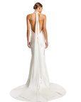 Brautkleid mit Hoher Kragen und offener Rücken, von Kyha