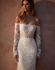 Fit and Flair Brautkleid mit Ärmel von Milla Nova