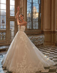 Princess Brautkleid aus Tüll, von Pronovias