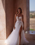 A-Linie Brautkleid mit Schlitz von Milla Nova