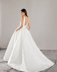 Princess Brautkleid mit Taschen, von Pronovias