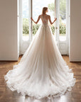 Princess Brautkleid mit V Ausschnitt, von Nicole