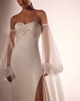 Fit and Flare mit Schlitz von Luce Sposa