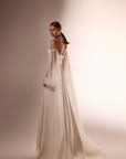 Fit and Flare mit Schlitz von Luce Sposa