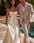A-Linie Brautkleid mit Schlitz aus Satin von Milla Nova