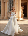 Prinzessin Brautkleid mit Beinschlitz von Milla Nova