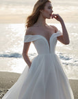 Princess Brautkleid mit Off-Shoulder-Ausschnitt, von Nicole