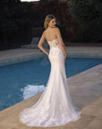 Fit and Flair Brautkleid von White One