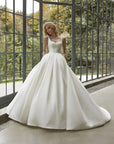 Brautkleid von Nicole Milano