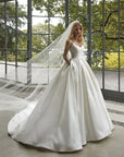 Brautkleid von Nicole Milano