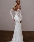 Fit and Flair Brautkleid mit abnehmbaren Ärmel von Made with Love