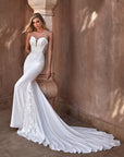 Fit and Flair Brautkleid von Pronovias