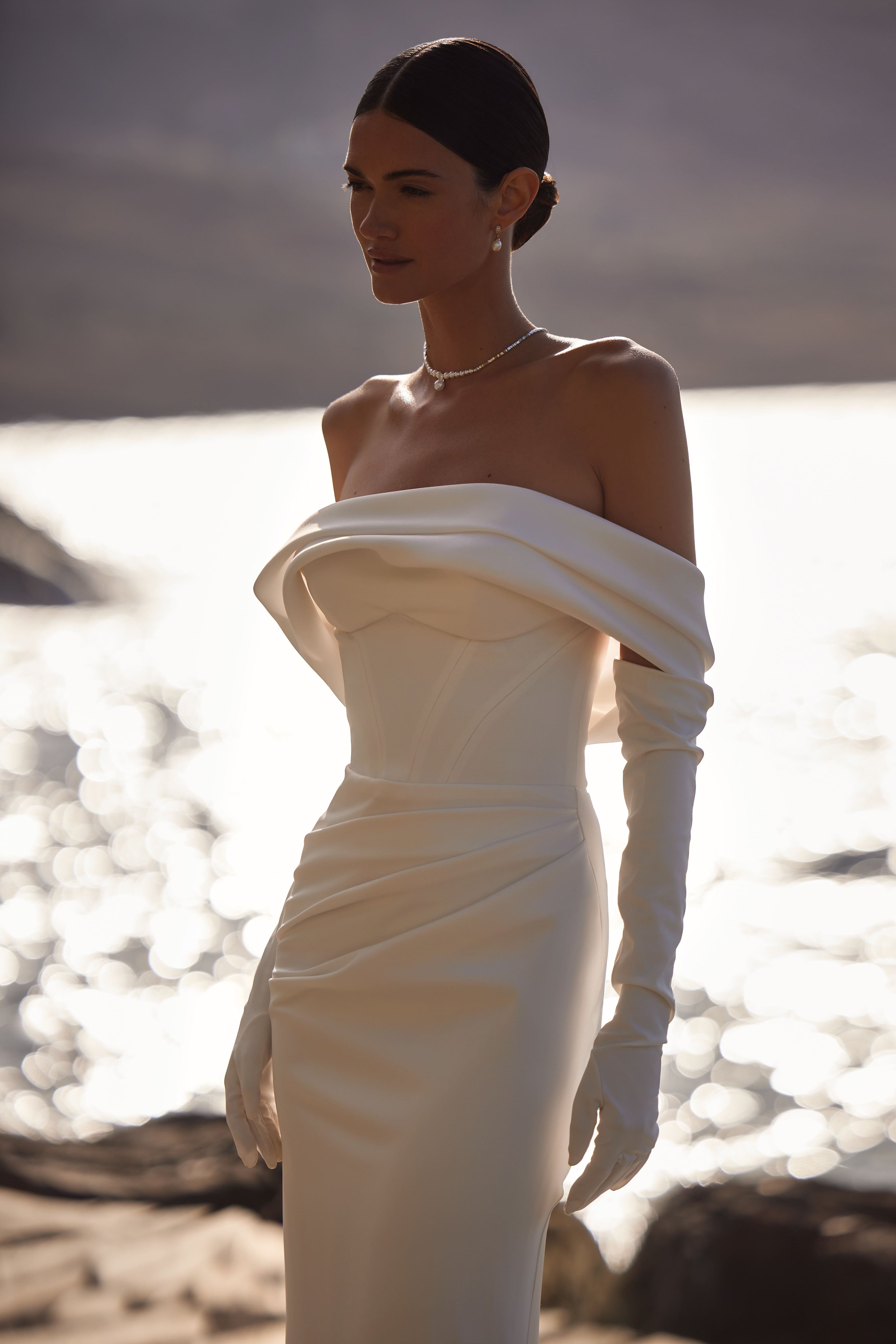 Meerjungfrau-Brautkleid mit drapierten Off-Shoulder-Ärmeln von Milla Nova 