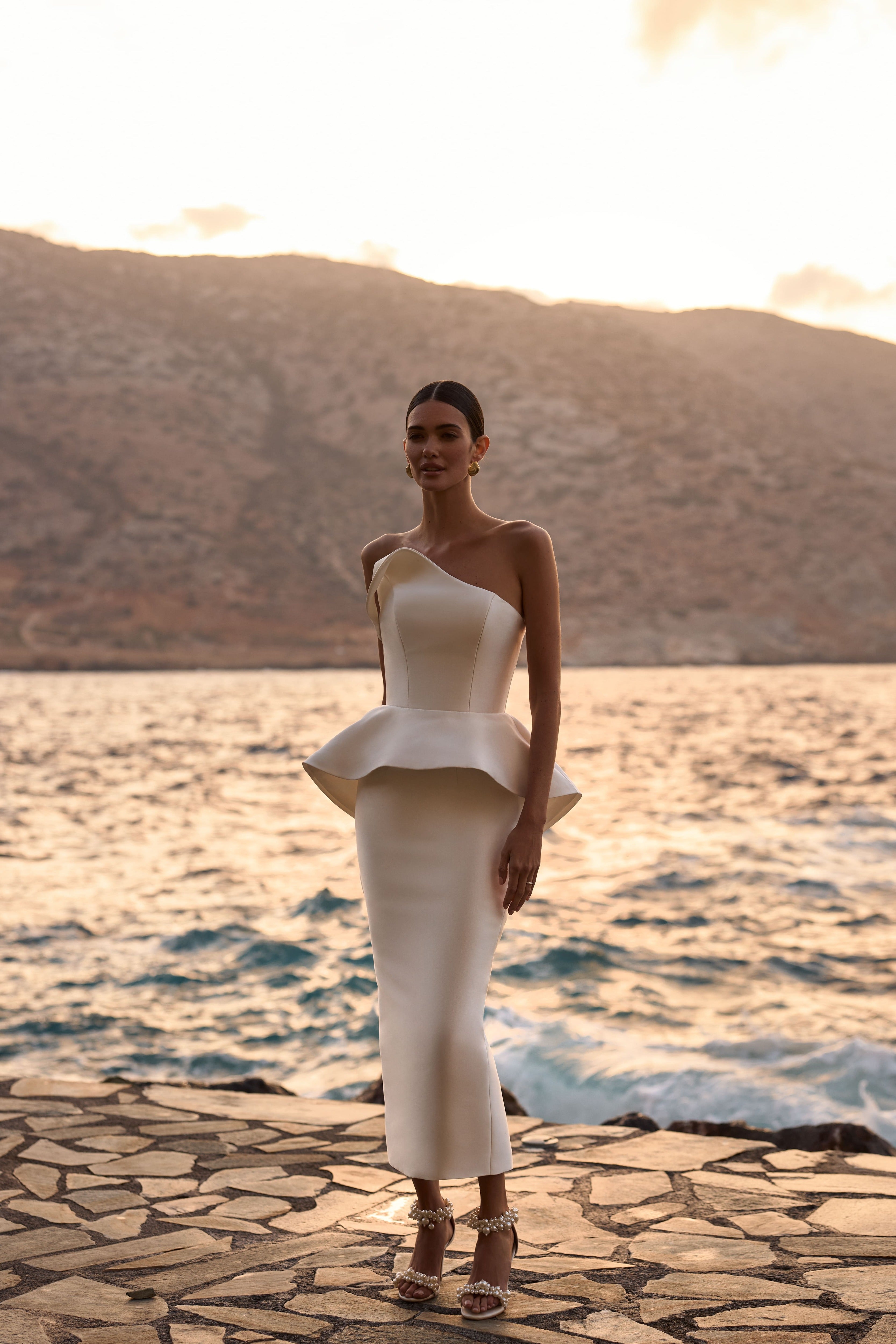 One-Shoulder-Brautkorsett-Top aus Mikado von Milla Nova