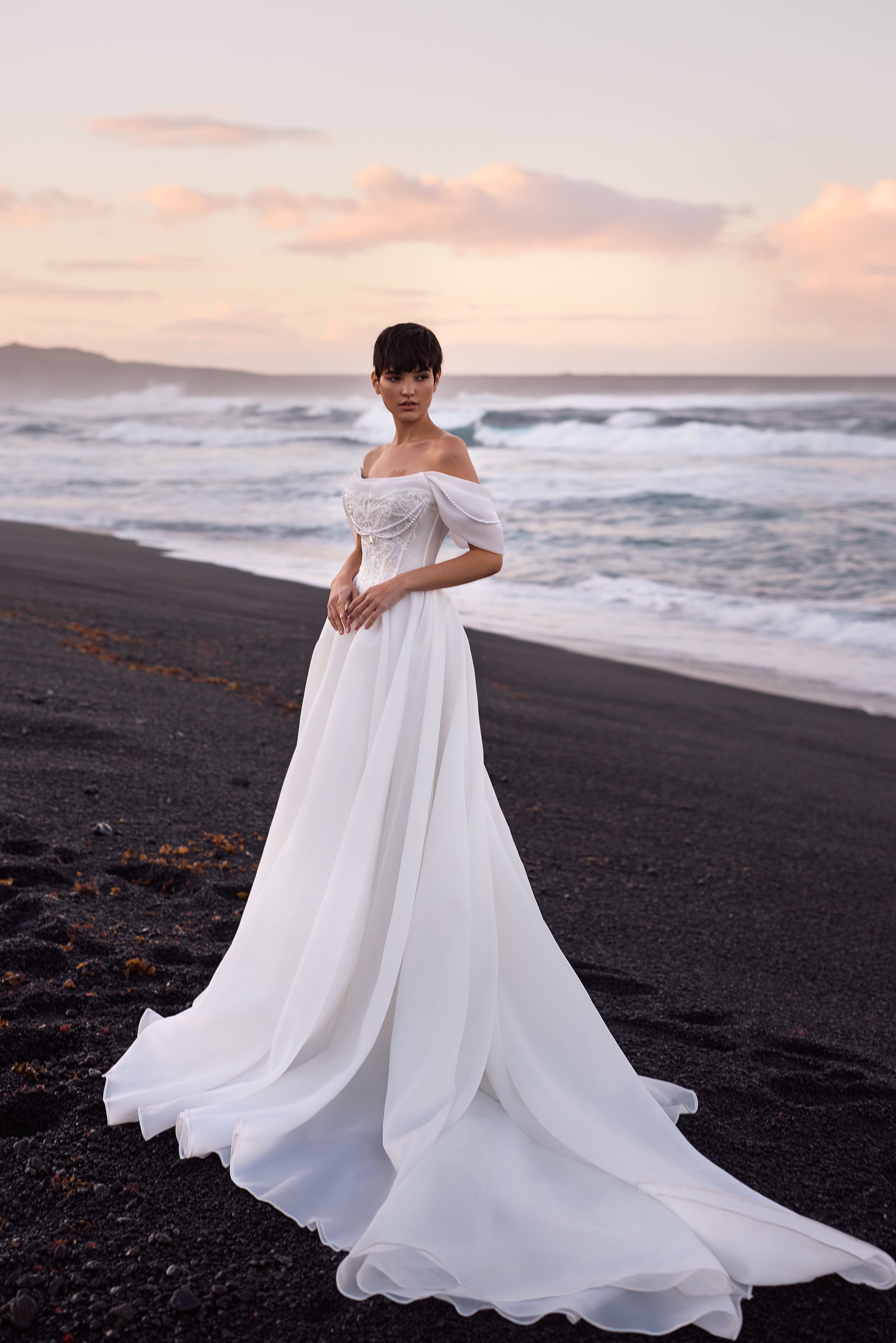 Prinzessinnen-Brautkleid aus Organza von Milla Nova