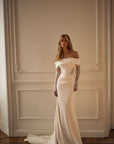 Brautkleid mit geradem Ausschnitt von Milla Nova 