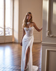 Brautkleid mit semi-transparentem Spitzenkorsett & Chiffonrock von Milla Nova 