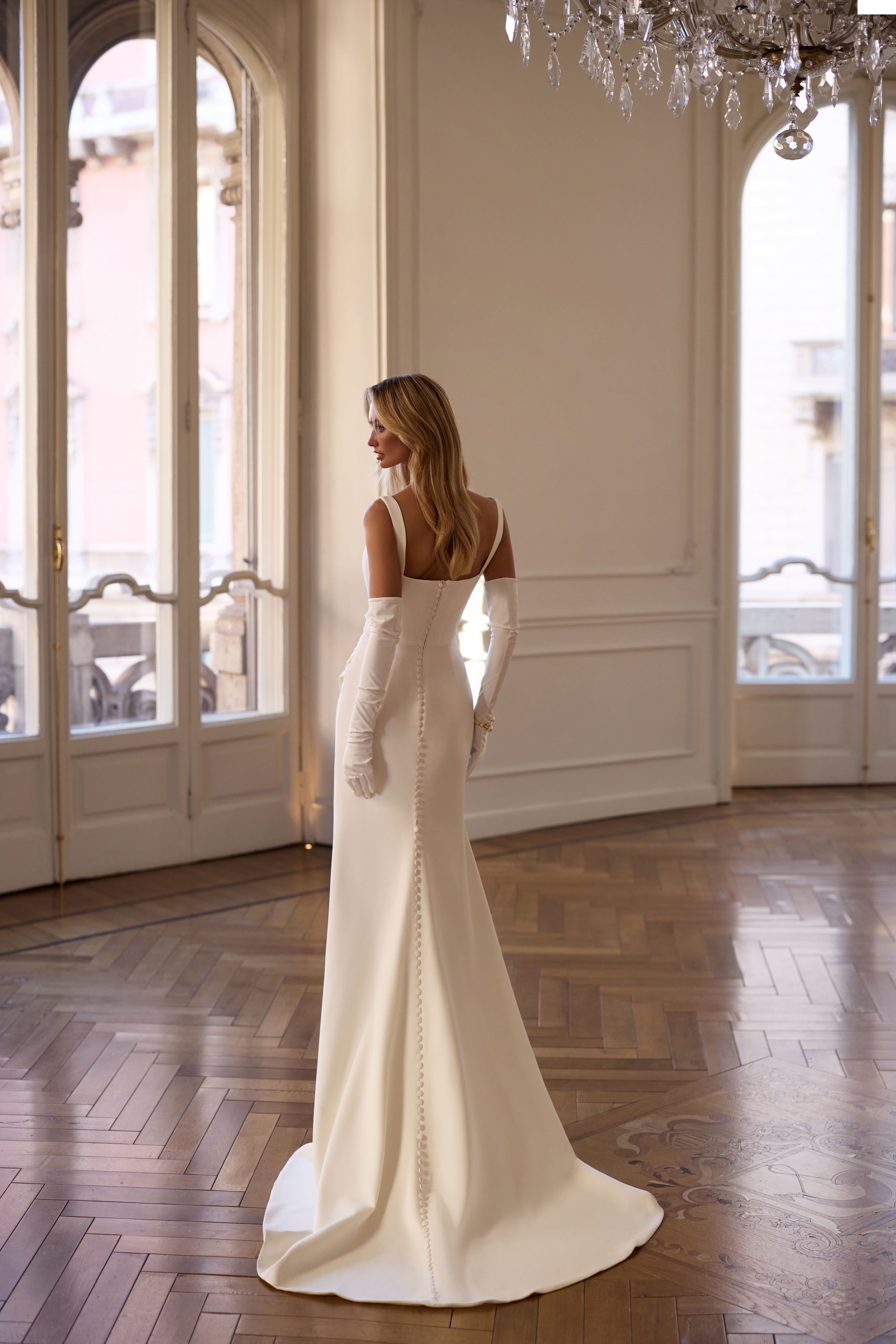 Clean Brautkleid von Milla Nova