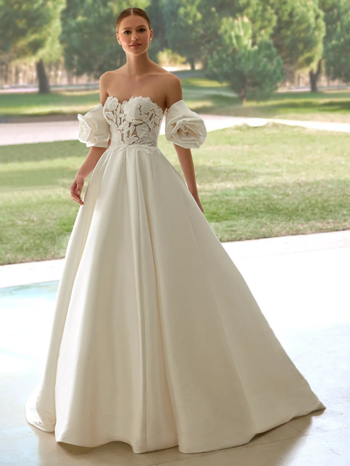 Rawand Pronovias