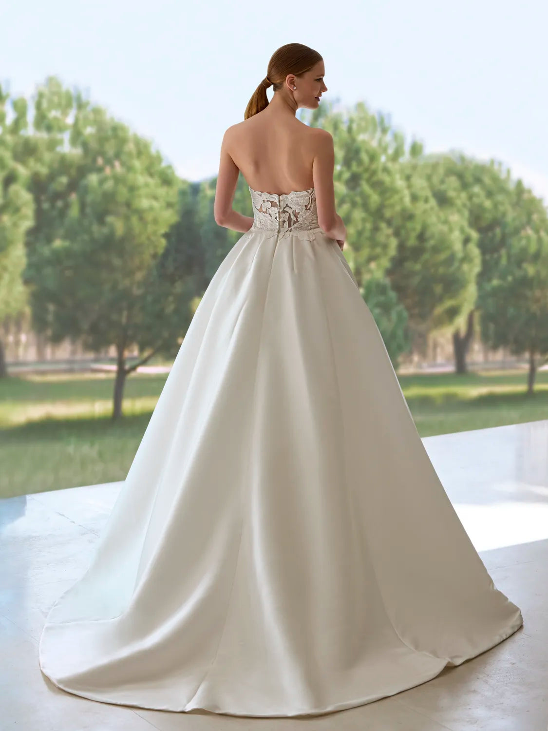 Rawand Pronovias