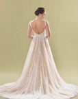 Brautkleid mit Quadratische Ausschnitt von Teresa Atelier 