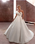 Luise Pronovias