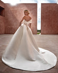 Luise Pronovias