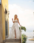 Brautkleid mit Beinschlitz und abnehmbare Puffärmel von Libelle