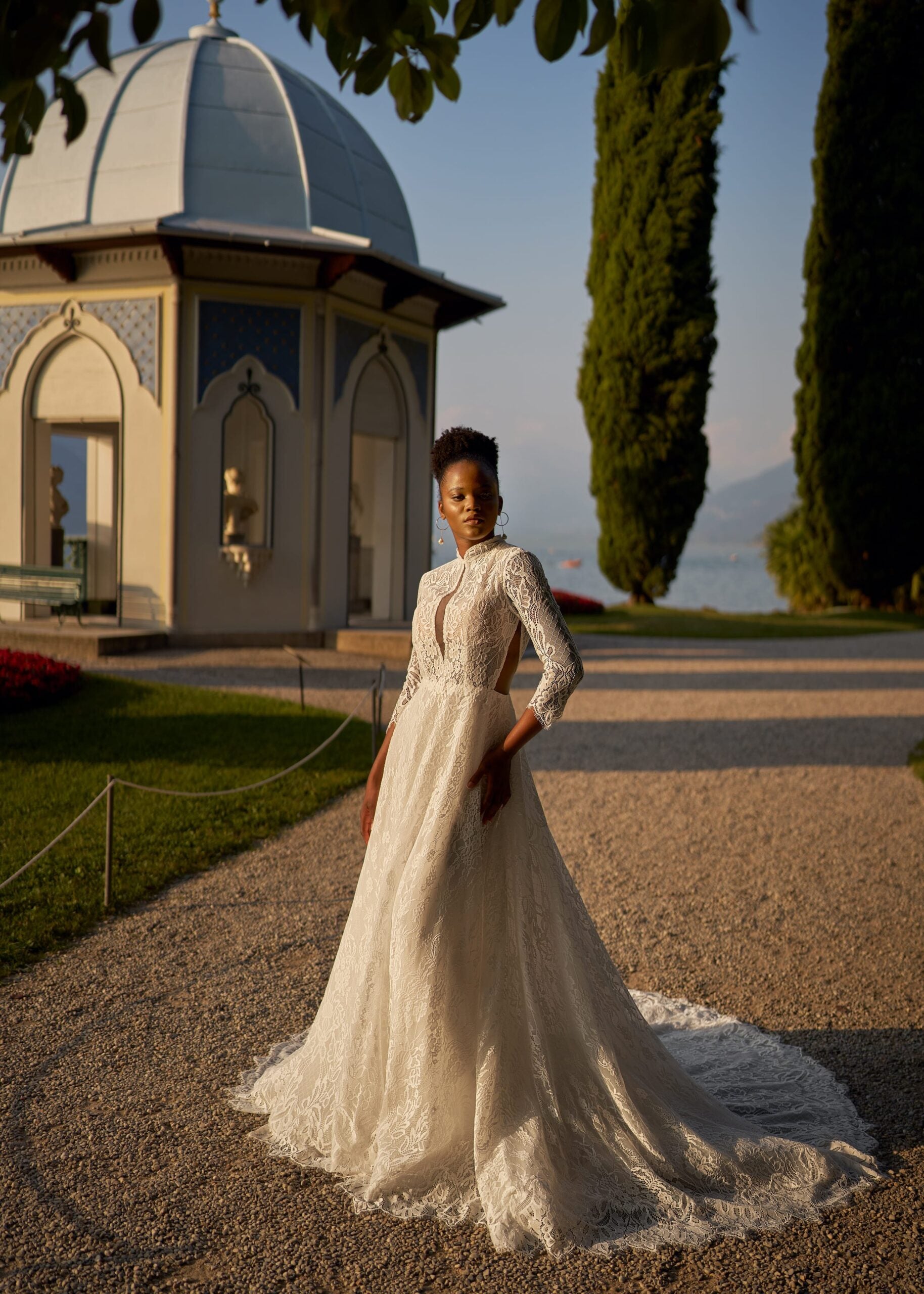 Brautkleid mit offnen Rücken von Libelle