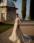 Brautkleid mit offnen Rücken von Libelle