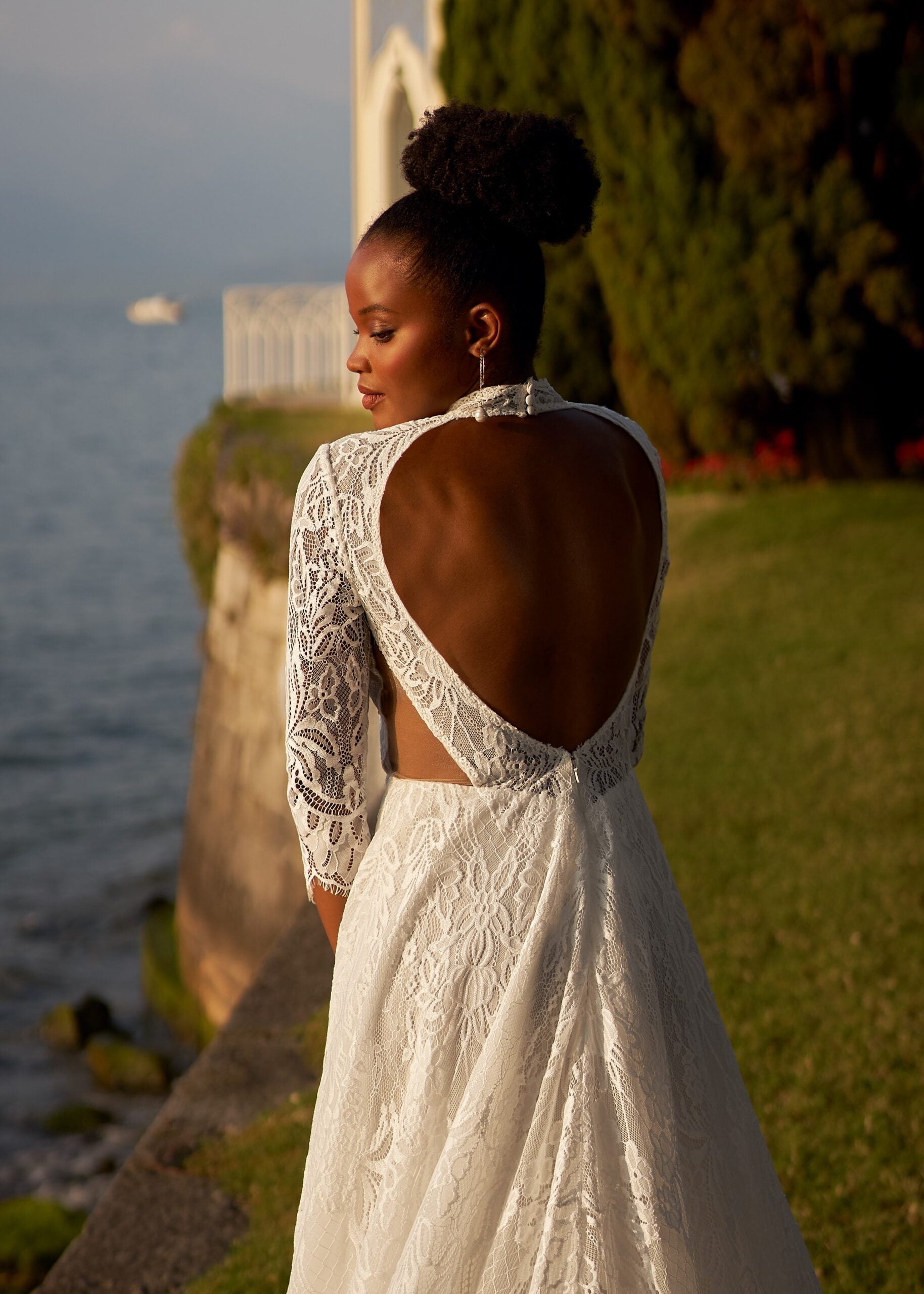 Brautkleid mit offnen Rücken von Libelle