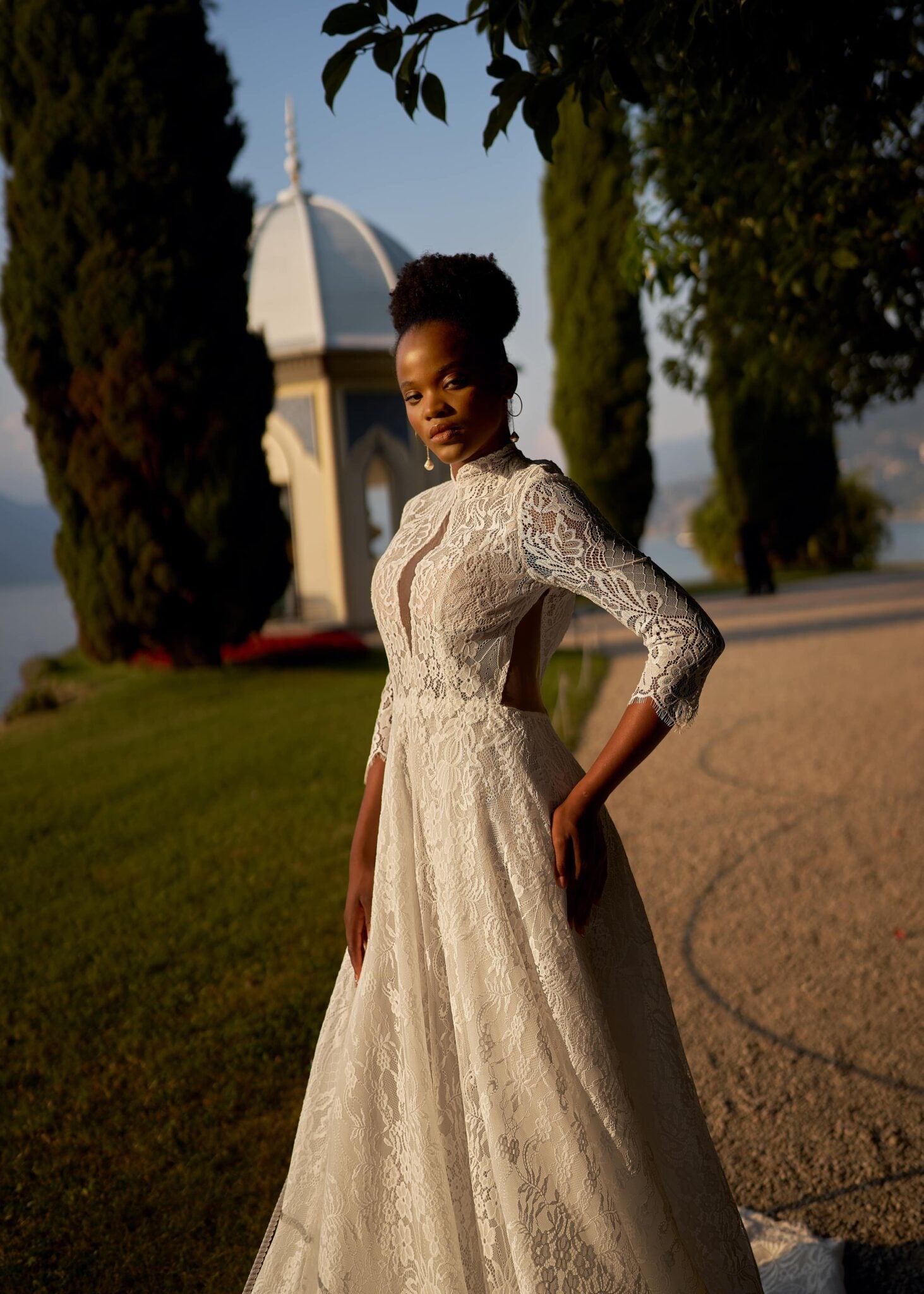 Brautkleid mit offnen Rücken von Libelle