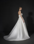 Downtown / Jadeau Vera Wang