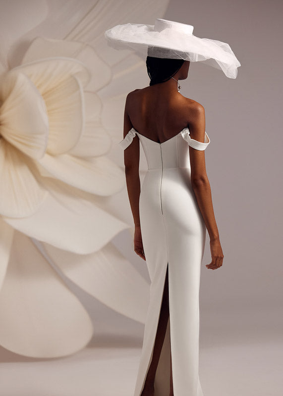 Brautkleid mit ein schlitz hinten von Eva Lendel 