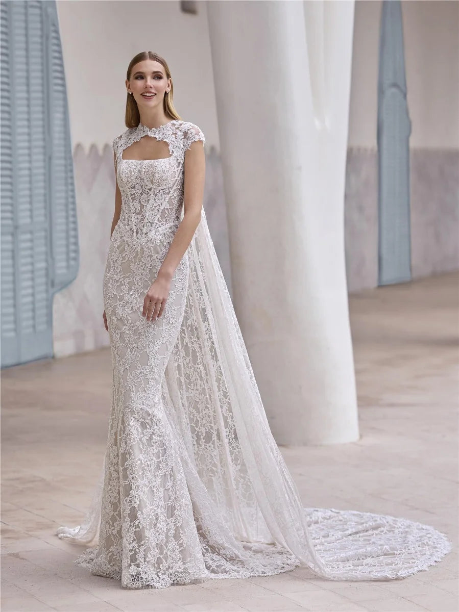 Mott Pronovias
